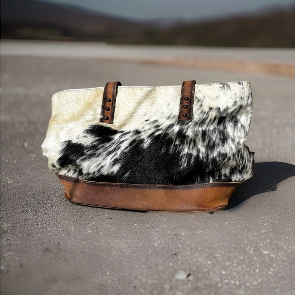 Women's Brown and White Tote Bag - Picture 2 of 2